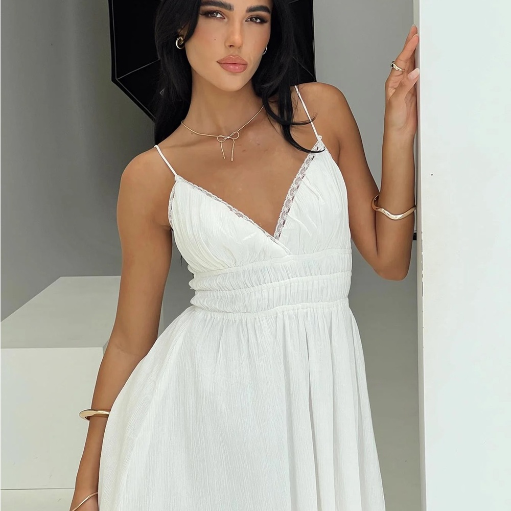 NWOT Princess Polly White V-Neck Mini Dress